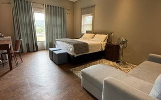 6 Bedroom House For Sale in Erospark, Windhoek