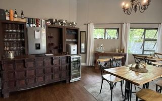 6 Bedroom House For Sale in Erospark, Windhoek