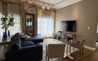 6 Bedroom House For Sale in Erospark, Windhoek