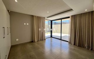 4 Bedroom House For Sale in Kleine Kuppe, Windhoek
