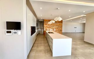 4 Bedroom House For Sale in Kleine Kuppe, Windhoek