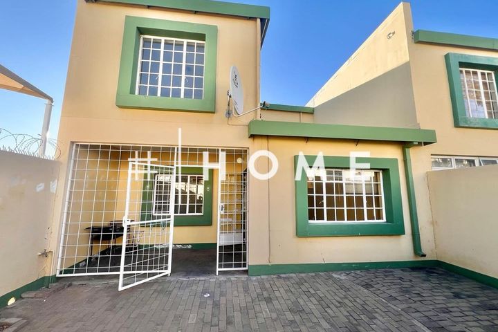 2 Bedroom House For Sale in Hochlandpark, Windhoek