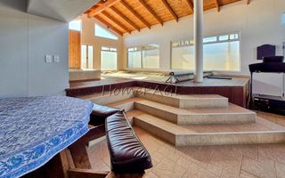 4 Bedroom House For Sale in Meersig