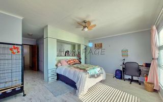 4 Bedroom House For Sale in Meersig