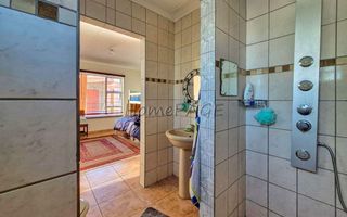 4 Bedroom House For Sale in Meersig