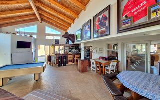 4 Bedroom House For Sale in Meersig