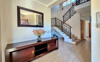 4 Bedroom House For Sale in Meersig