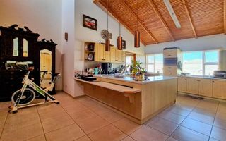 4 Bedroom House For Sale in Meersig