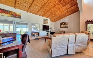 4 Bedroom House For Sale in Meersig