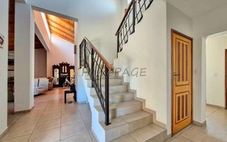 4 Bedroom House For Sale in Meersig