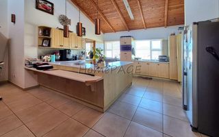 4 Bedroom House For Sale in Meersig