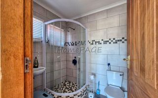 4 Bedroom House For Sale in Meersig