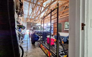 4 Bedroom House For Sale in Meersig