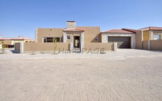 3 Bedroom House For Sale in Rossmund, Swakopmund