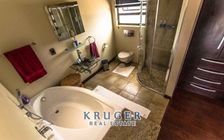 5 Bedroom House For Sale in Vogelstrand, Swakopmund
