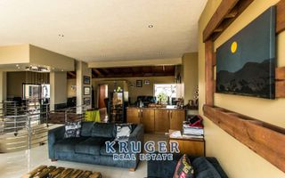 5 Bedroom House For Sale in Vogelstrand, Swakopmund