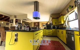 5 Bedroom House For Sale in Vogelstrand, Swakopmund