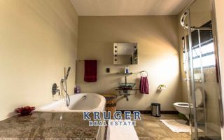 5 Bedroom House For Sale in Vogelstrand, Swakopmund