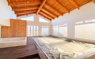 4 Bedroom House For Sale in Meersig