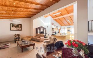 4 Bedroom House For Sale in Meersig