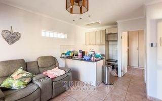 4 Bedroom House For Sale in Meersig