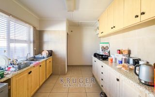 4 Bedroom House For Sale in Meersig