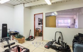 4 Bedroom House For Sale in Meersig