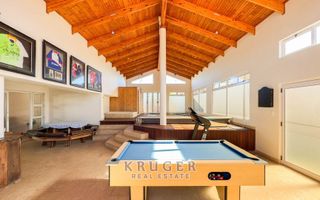 4 Bedroom House For Sale in Meersig
