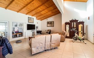4 Bedroom House For Sale in Meersig