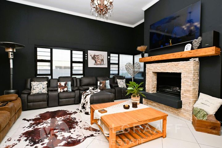 4 Bedroom House For Sale in Swakopmund Ext 15, Swakopmund