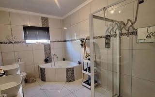 4 Bedroom House For Sale in Ocean View, Swakopmund