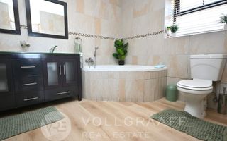 4 Bedroom House For Sale in Swakopmund Ext 19, Swakopmund