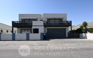 4 Bedroom House For Sale in Swakopmund Ext 19, Swakopmund