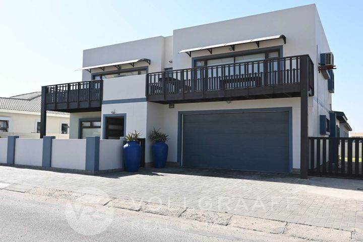 4 Bedroom House For Sale in Swakopmund Ext 19, Swakopmund