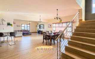 4 Bedroom House For Sale in Mile 4 Extension 1, Swakopmund