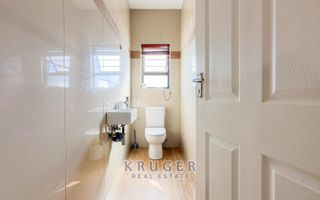 4 Bedroom House For Sale in Mile 4 Extension 1, Swakopmund