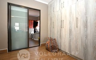 4 Bedroom House For Sale in Mile 4 Extension 1, Swakopmund