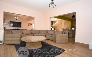 4 Bedroom House For Sale in Mile 4 Extension 1, Swakopmund
