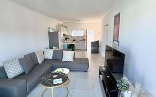 2 Bedroom Apartment For Sale in Rocky Crest, Windhoek