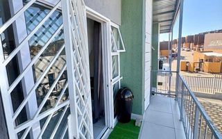 2 Bedroom Apartment For Sale in Rocky Crest, Windhoek