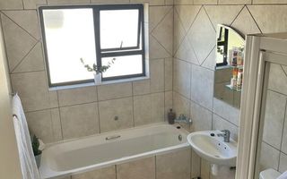 2 Bedroom House For Sale in Rocky Crest, Windhoek