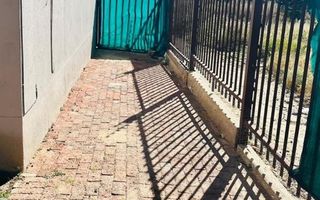 2 Bedroom House For Sale in Rocky Crest, Windhoek