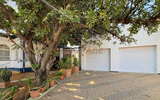 4 Bedroom House For Sale in Otjiwarongo