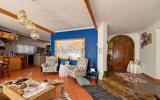 4 Bedroom House For Sale in Otjiwarongo