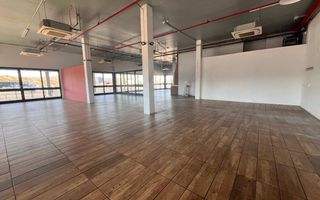 Office / Retail / Mixed Use For Sale in Lafrenz Industrial,...