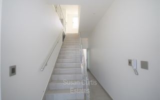 3 Bedroom House To Rent in Long Beach