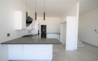 3 Bedroom House To Rent in Long Beach