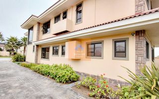 4 Bedroom House For Sale in Vogelstrand, Swakopmund