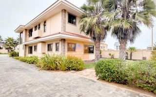 4 Bedroom House For Sale in Vogelstrand, Swakopmund
