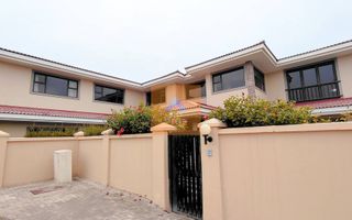 4 Bedroom House For Sale in Vogelstrand, Swakopmund